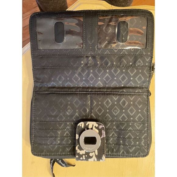 Vera Bradley Wallet - Picture 3 of 4